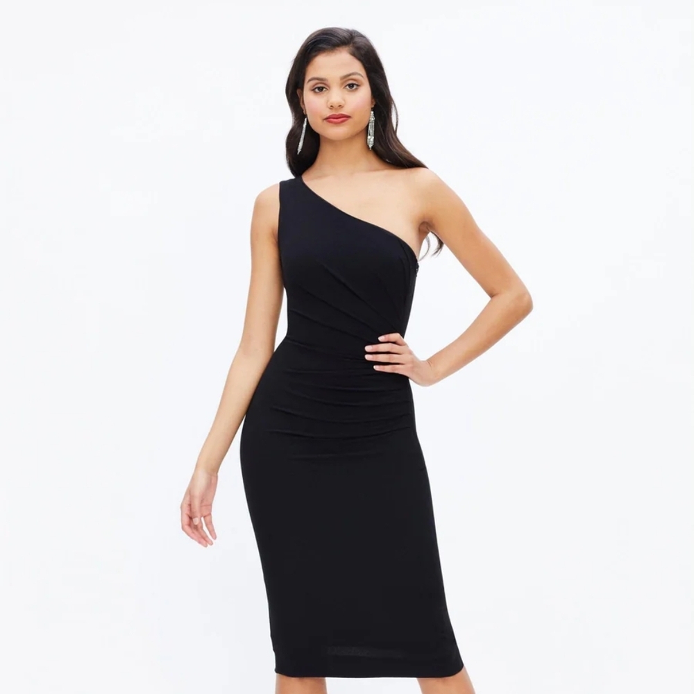 Elegant Black One-Shoulder Dress